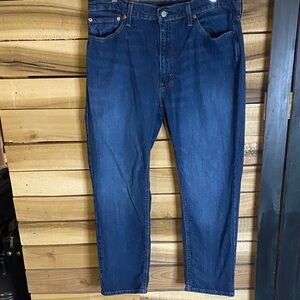Levi’s 541 athletic taper Men's Blue Jeans size 36x29 (tag says 36x30) dark wash